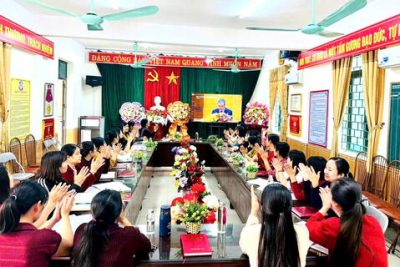 Trường Mầm non thị trấn Me tham gia Hội nghị trực tuyến nghiên cứu, học tập, quán triệt, tuyên truyền và triển khai thực hiện nghị quyết Đại hội đại biểu toàn quốc lần thứ XIV của Đảng